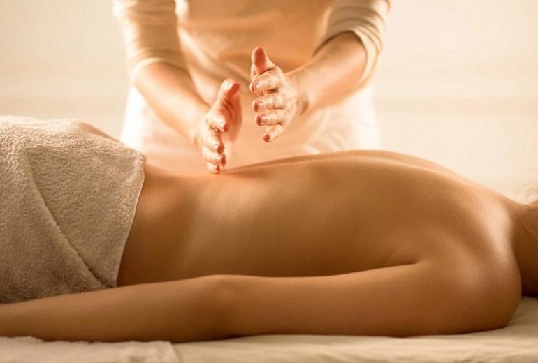 Massage Thư Giãn Tại MEDIKA WELLNESS & SPA 